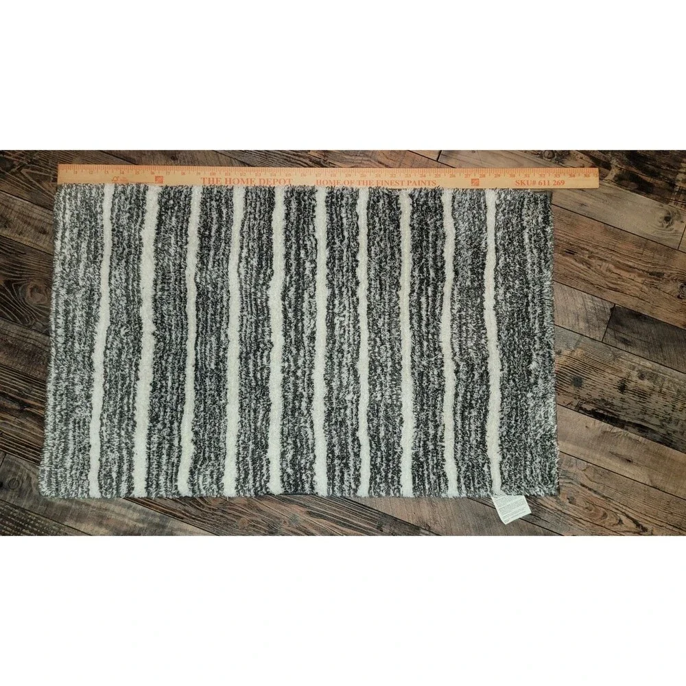 Bathroom Rug Mat Extra Soft Bath Rug Gray and White Striped Non Slip 32X20